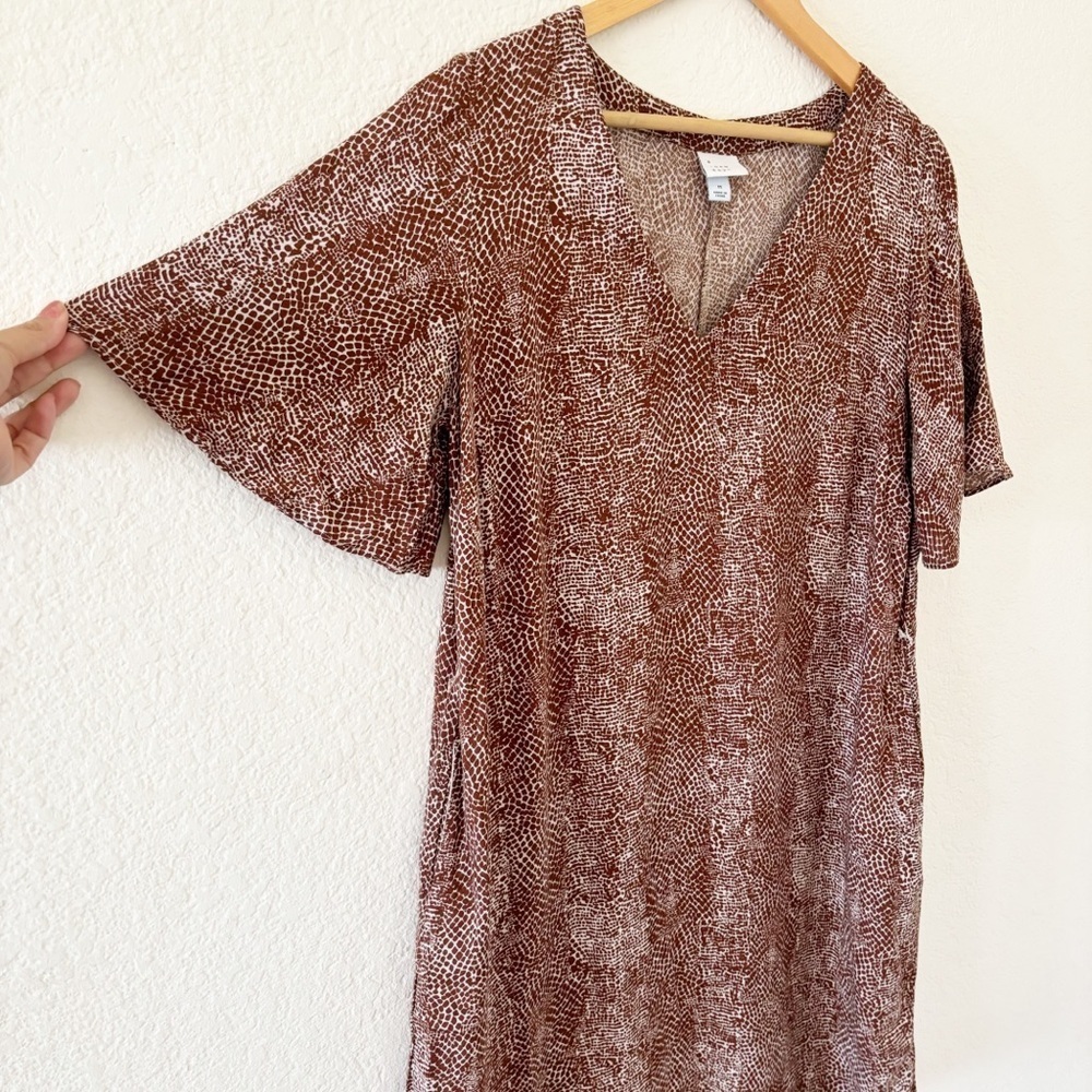 A New Day Short Sleeved pocket Dress Size Medium A-Line Reptile Print Shift